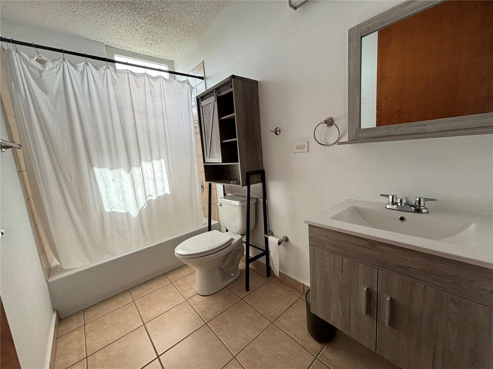 301-C CALLE FRANCISCO CAMACHO, #301, Isabela, PR 00662 301-C CALLE FRANCISCO CAMACHO, #301, Isabela, PR 00662
