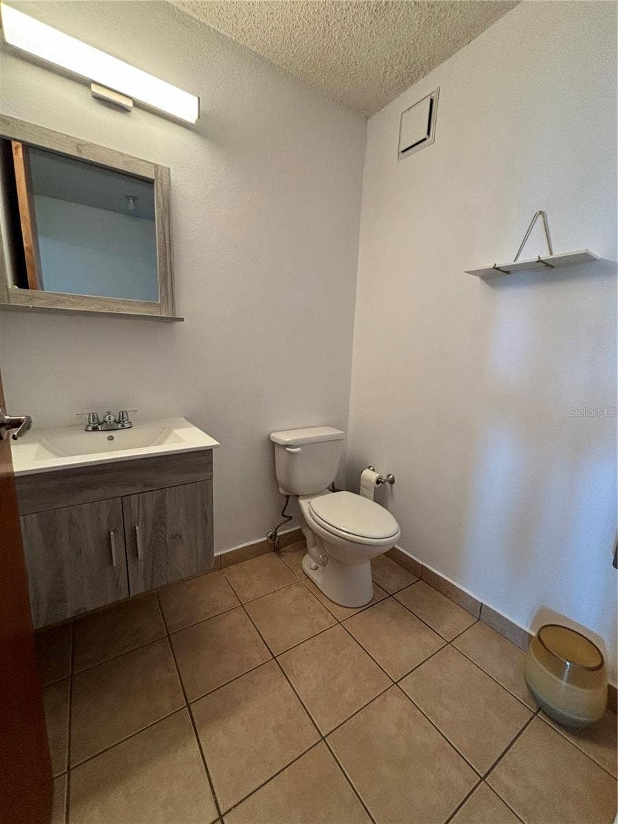 301-C CALLE FRANCISCO CAMACHO, #301, Isabela, PR 00662 301-C CALLE FRANCISCO CAMACHO, #301, Isabela, PR 00662