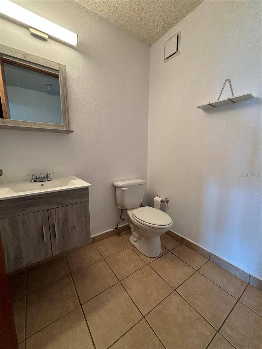 301-C CALLE FRANCISCO CAMACHO, #301, Isabela, PR 00662 301-C CALLE FRANCISCO CAMACHO, #301, Isabela, PR 00662