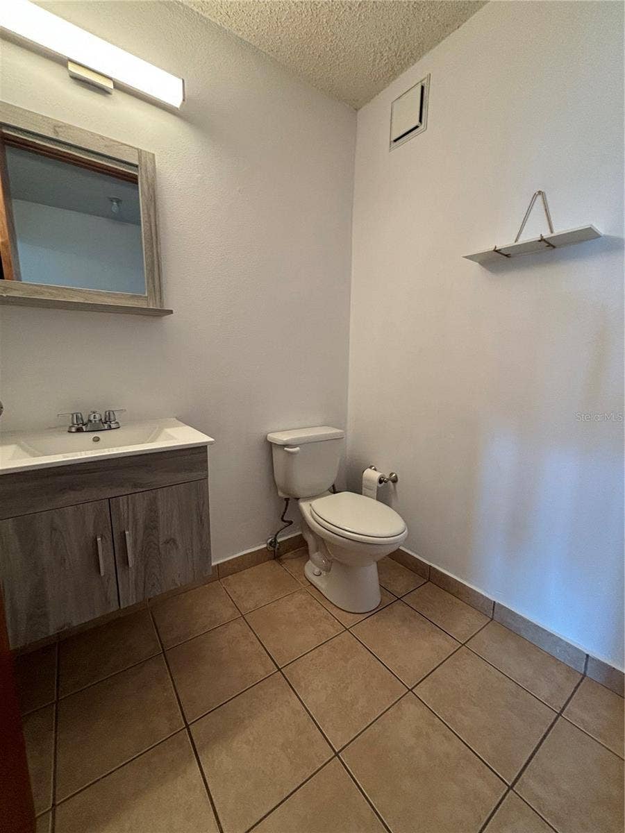 301-C CALLE FRANCISCO CAMACHO, #301, Isabela, PR 00662 301-C CALLE FRANCISCO CAMACHO, #301, Isabela, PR 00662