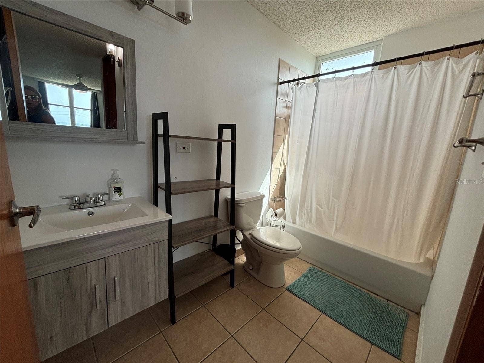 301-C CALLE FRANCISCO CAMACHO, #301, Isabela, PR 00662 301-C CALLE FRANCISCO CAMACHO, #301, Isabela, PR 00662
