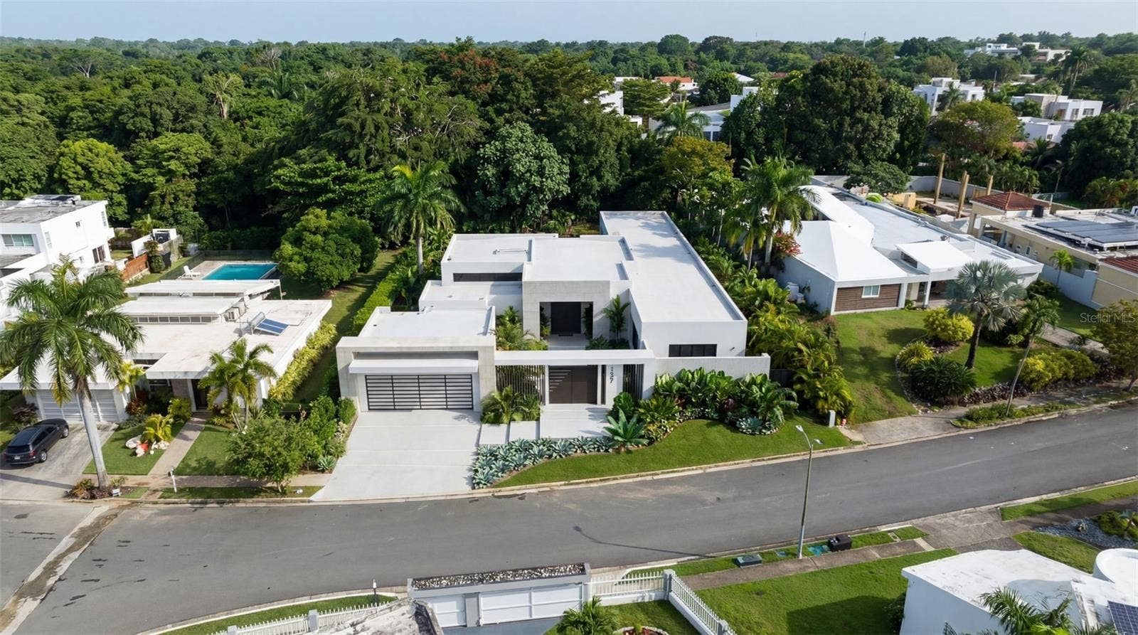137 CALLE VIOLETA, San Juan, PR 00927 Artist Rendering-Proposed Design Only (not current condition)