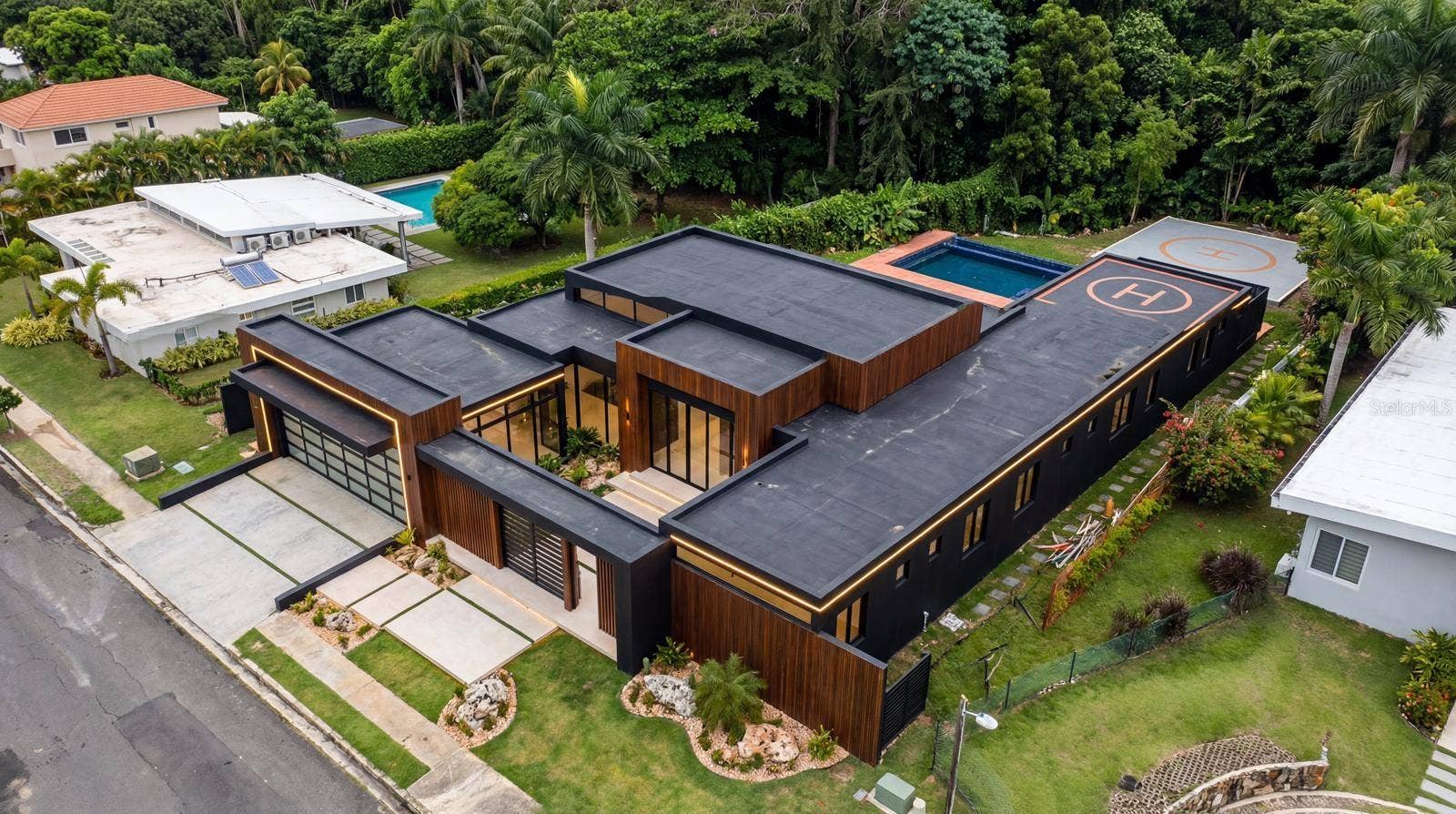 137 CALLE VIOLETA, San Juan, PR 00927 Artist Rendering-Proposed Design Only (not current condition)