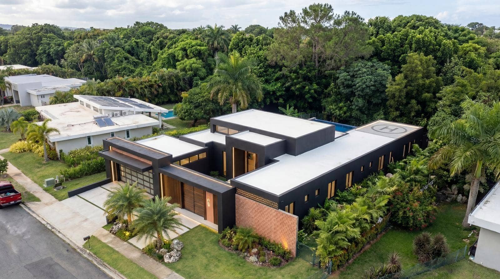 137 CALLE VIOLETA, San Juan, PR 00927 Artist Rendering-Proposed Design Only (not current condition)