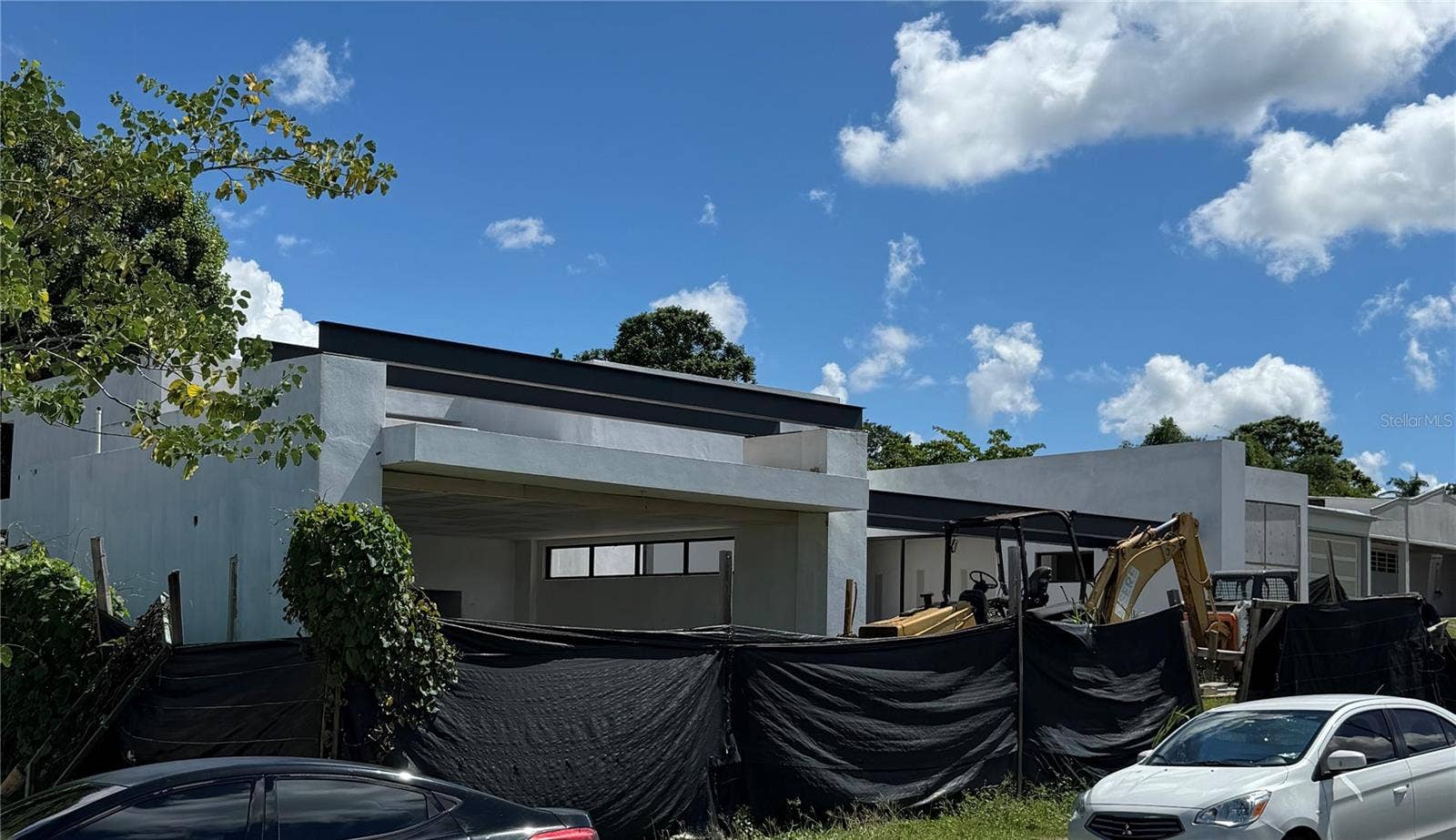 137 CALLE VIOLETA, San Juan, PR 00927 carport area structure currently under construction
