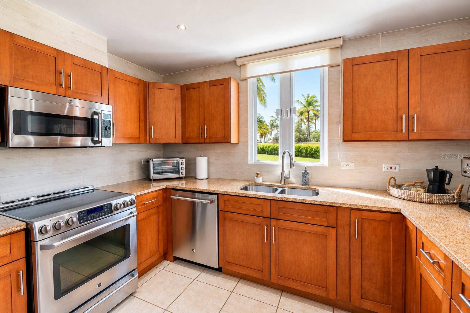 100 OCEAN DRIVE, #114, Humacao, PR 00791