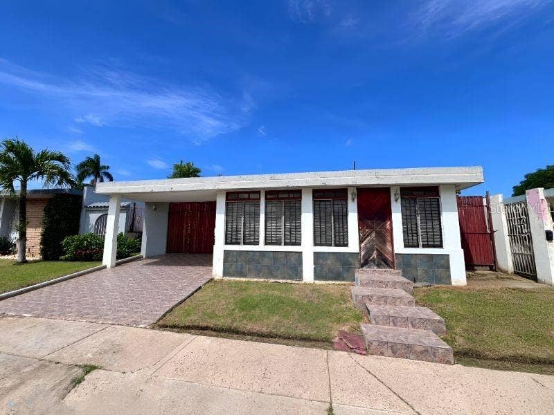 Property photo for 4 CALLE, Bayamon, PR