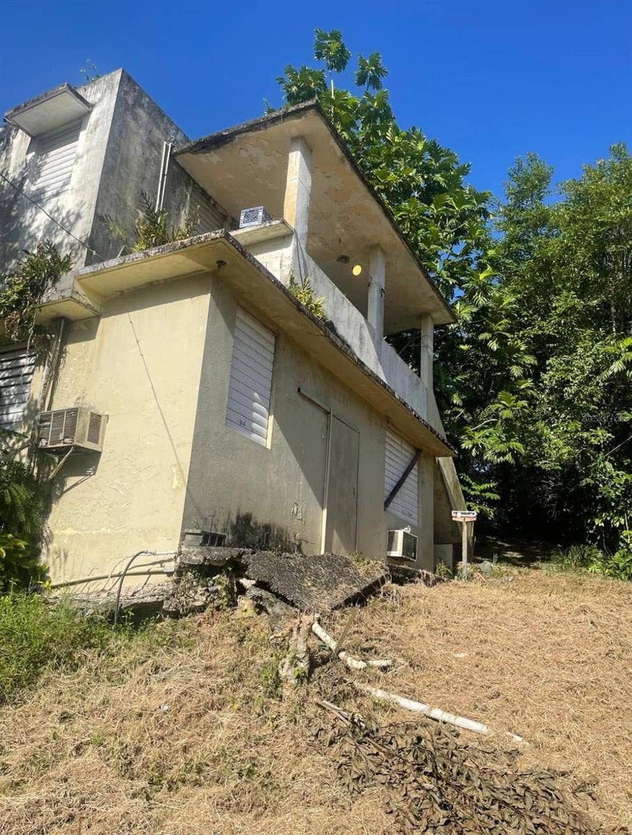 844 CARR 844 KM 3.5, San Juan, PR 00929 Detached single-family residence exterior