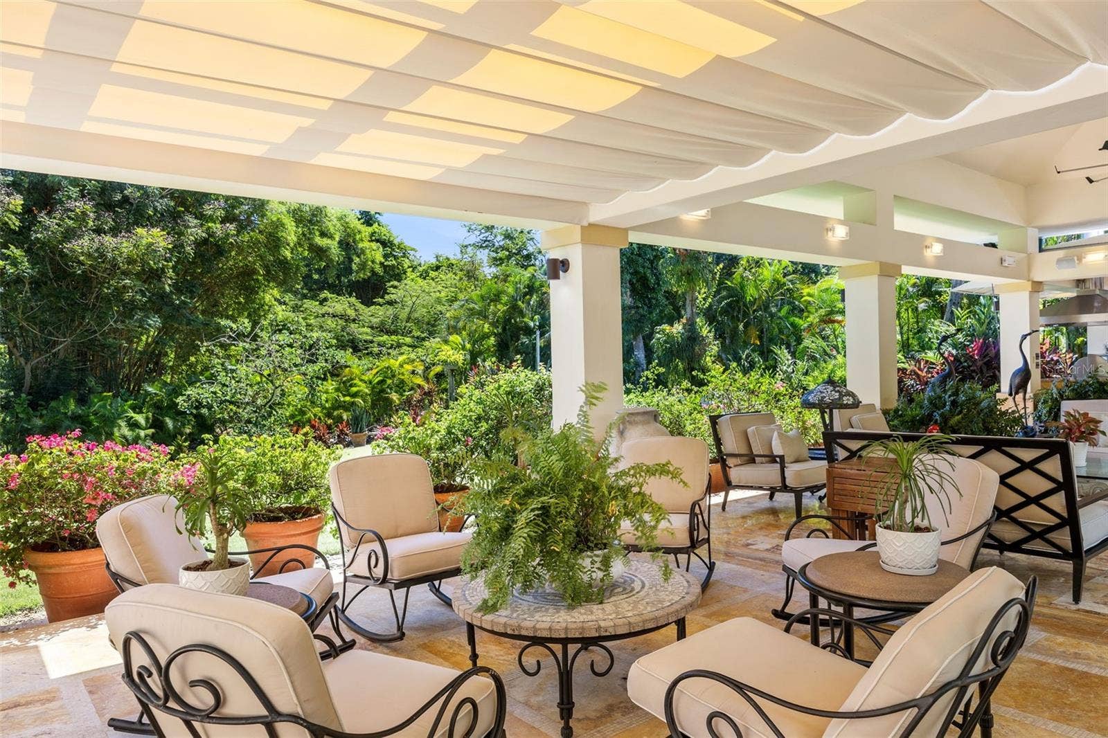 61 FOREST HILLS, Dorado, PR 00646 61 FOREST HILLS, Dorado, PR 00646