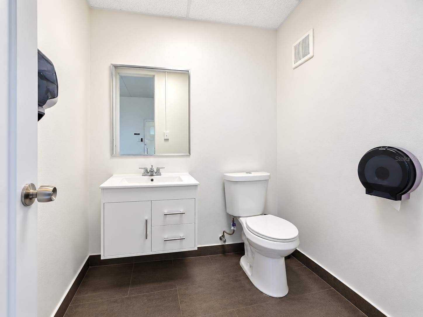187 COND. PLAZA REAL CAPARRA, #410, Guaynabo, PR 00966 187 COND. PLAZA REAL CAPARRA, #410, Guaynabo, PR 00966