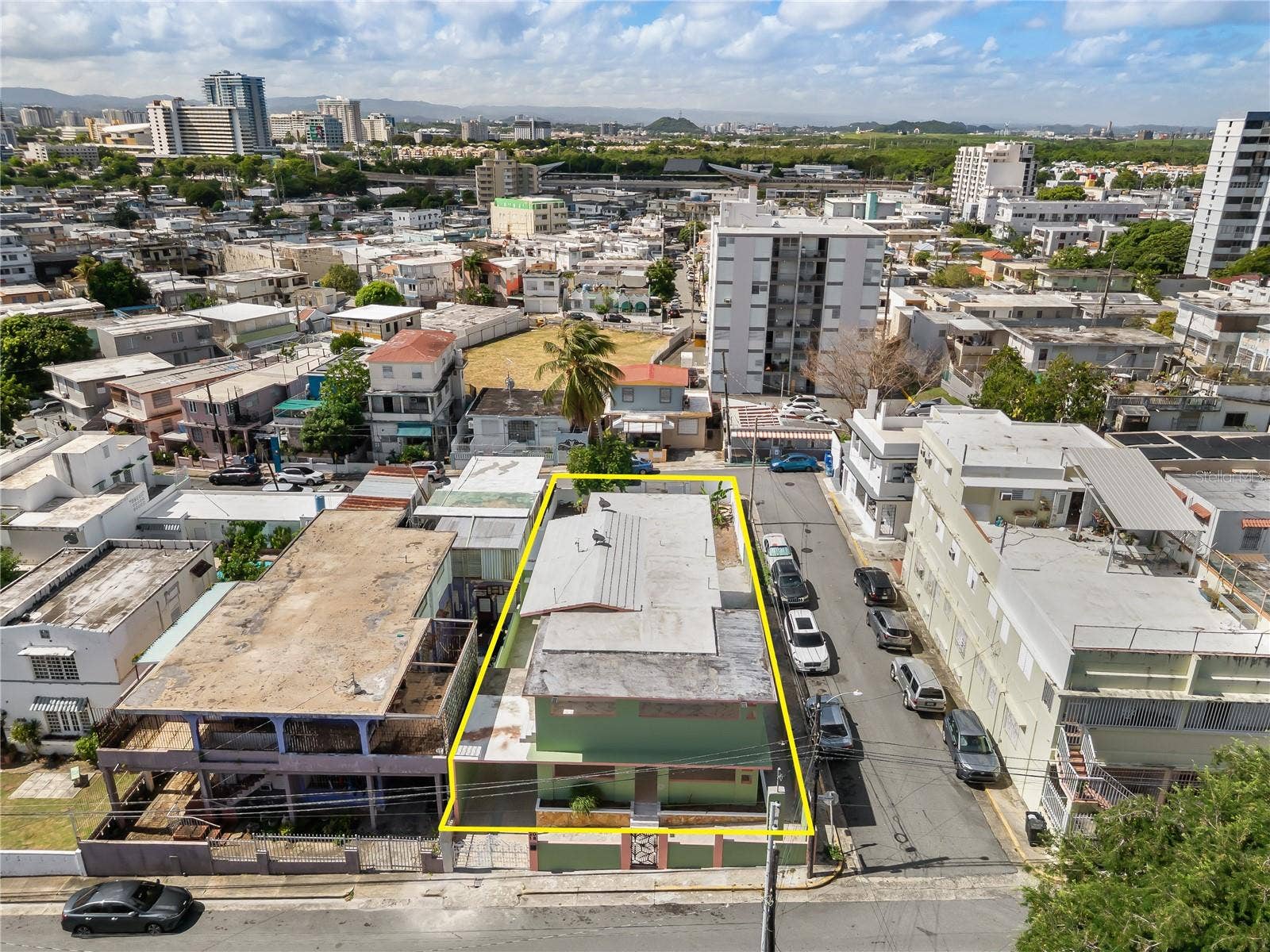 2018 MAGNOLIA, San Juan, PR 00915 2018 MAGNOLIA, San Juan, PR 00915
