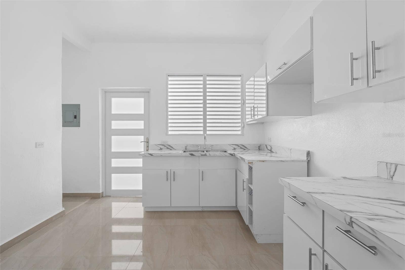 2018 MAGNOLIA, San Juan, PR 00915 2018 MAGNOLIA, San Juan, PR 00915