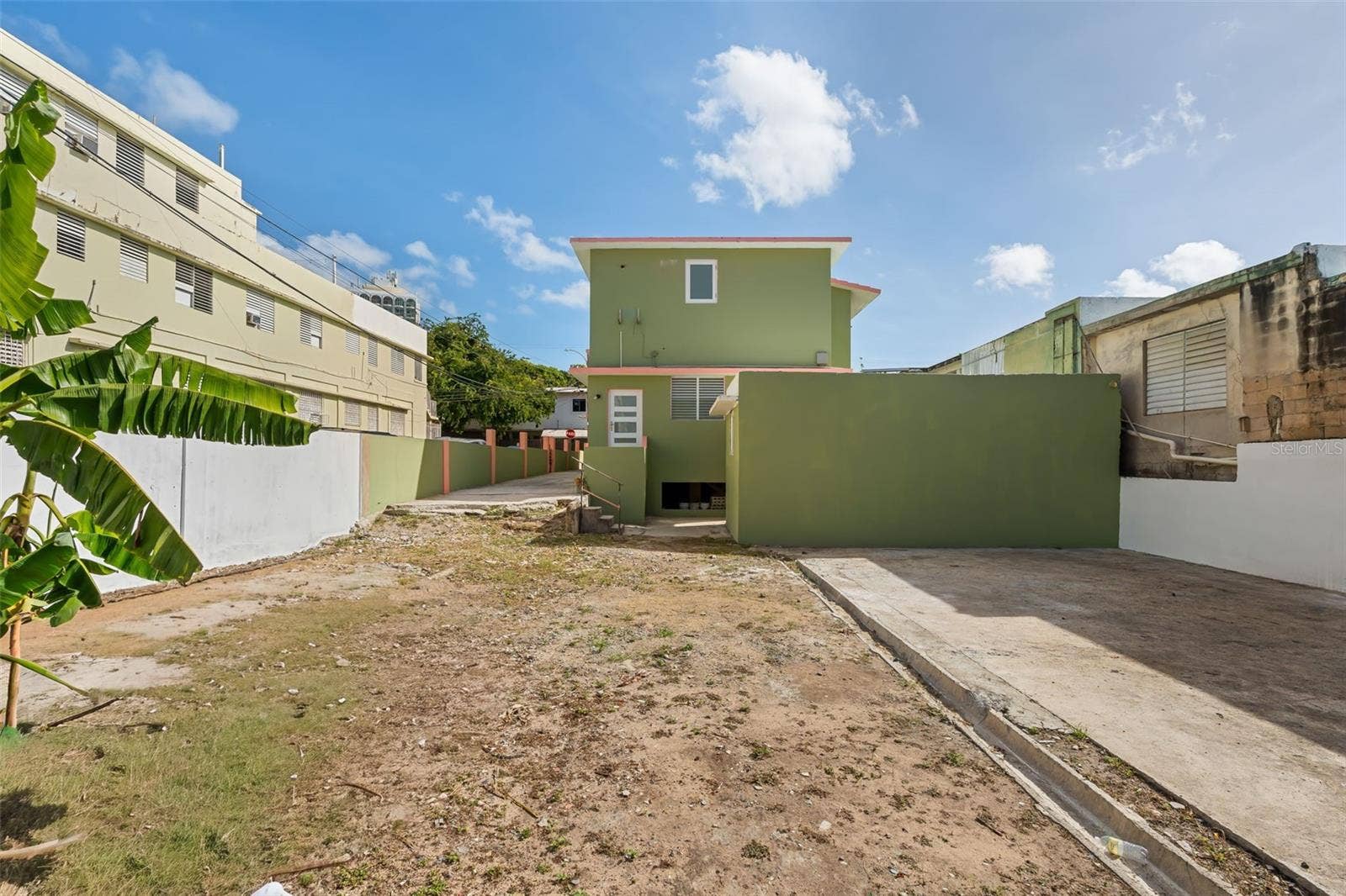 2018 MAGNOLIA, San Juan, PR 00915 2018 MAGNOLIA, San Juan, PR 00915