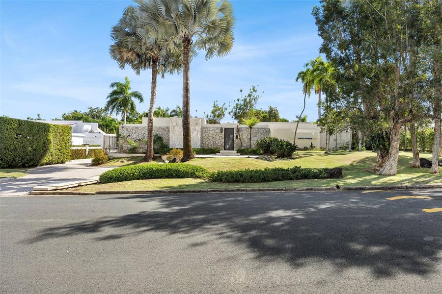 Property photo for 77 ORQUIDEA ST, SANTA MARIA, San Juan, PR