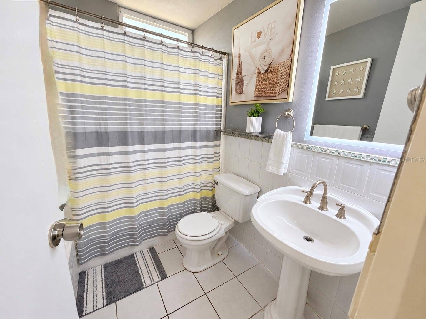 428 JARDIN HABANA, Toa Alta, PR 00953 428 JARDIN HABANA, Toa Alta, PR 00953