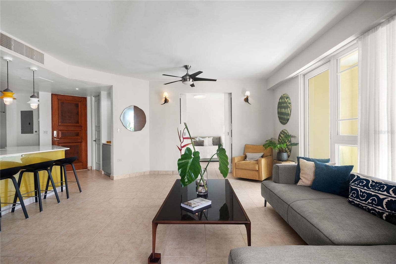 100 OCEAN DRIVE, #125, Humacao, PR 00791 Living Room