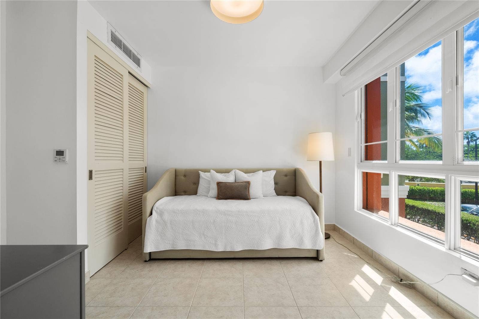 100 OCEAN DRIVE, #125, Humacao, PR 00791 Guest Suite