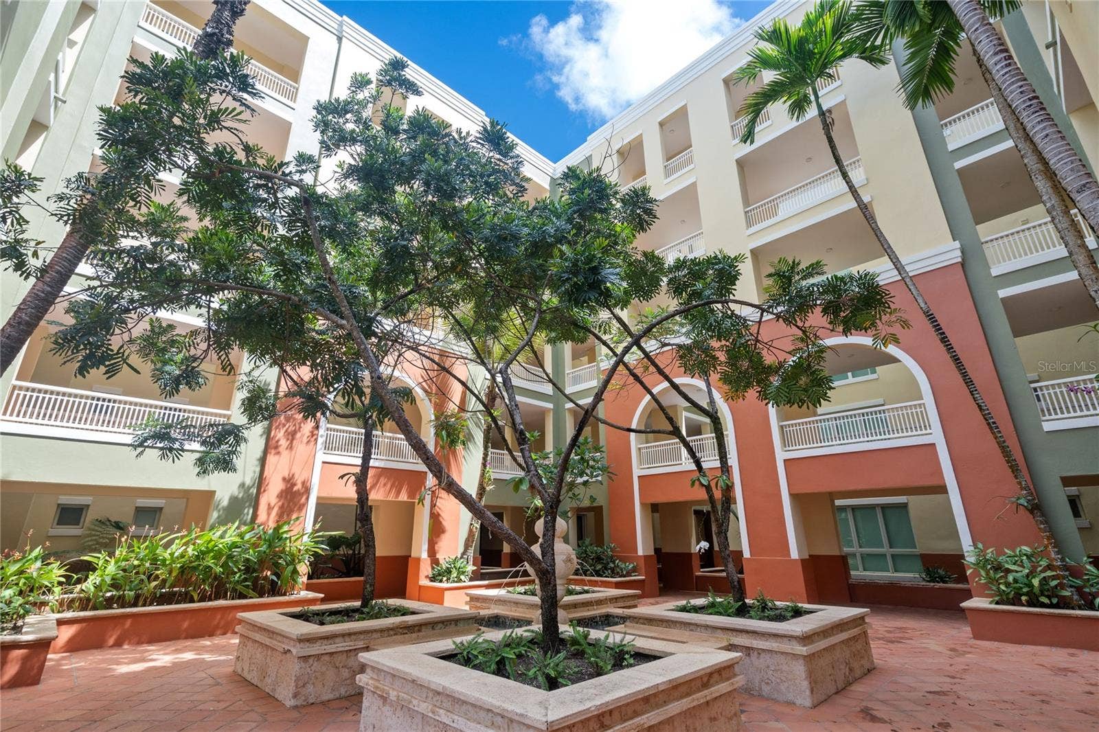 100 OCEAN DRIVE, #125, Humacao, PR 00791 Malaga Courtyard