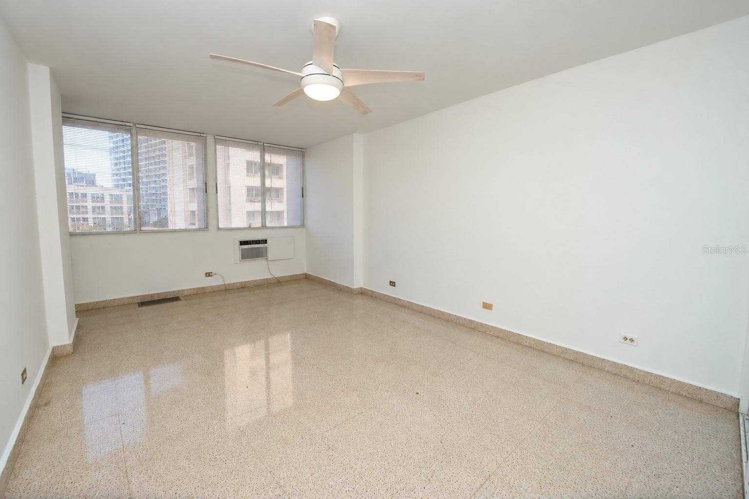 1 AV MAGDALENA, #1309, San Juan, PR 00922 1 AV MAGDALENA, #1309, San Juan, PR 00922