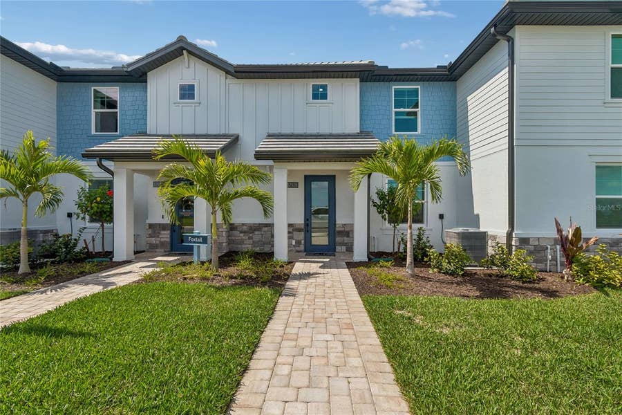 Property photo for 17978 BROADLEAF LOOP, Venice, FL