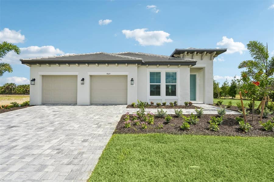 Property photo for 9669 CRYSTAL ISLES CIRCLE, Sarasota, FL