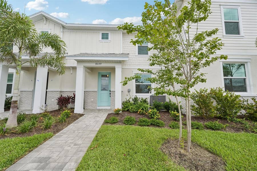 Property photo for 8229 SEAFLOWER PARKWAY, Bradenton, FL