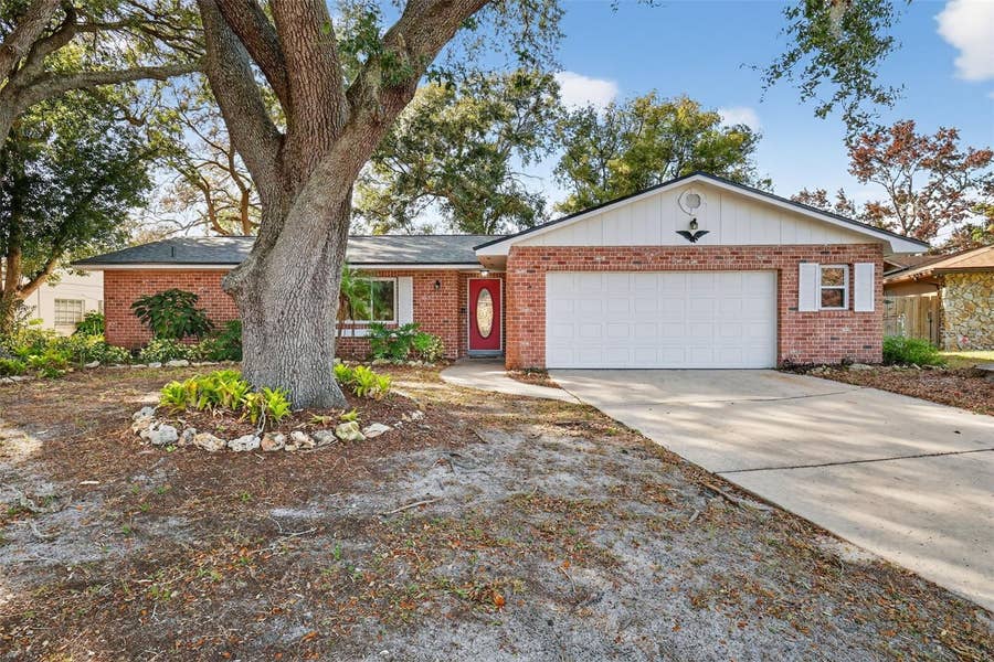 Property photo for 3450 LAUREL DRIVE, Mount Dora, FL