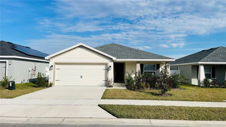Property photo for 1387 MOUNTAIN FLOWER LANE, Davenport, FL