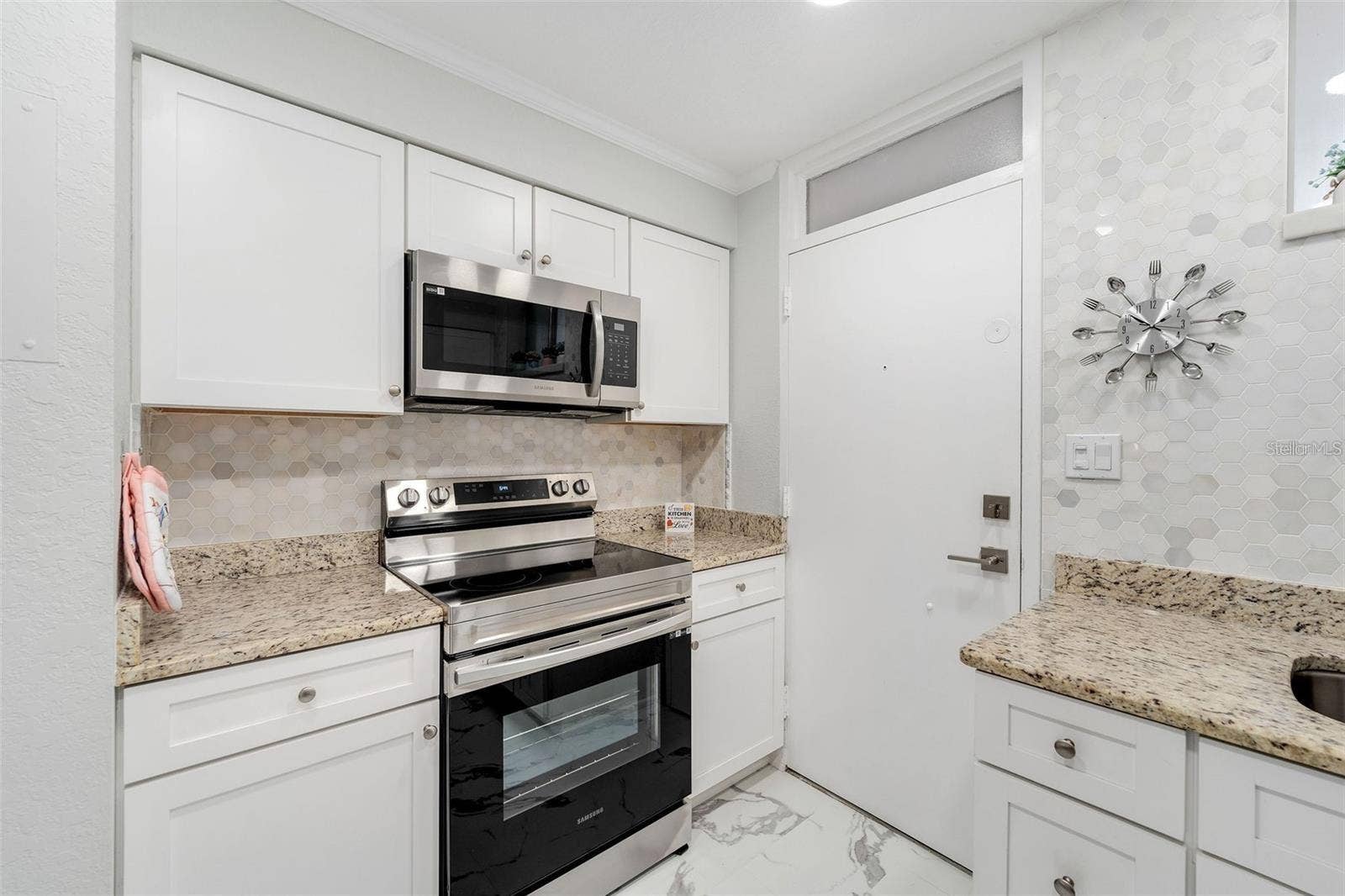 700 MELROSE AVENUE, #J24, Winter Park, FL 32789 700 MELROSE AVENUE, #J24, Winter Park, FL 32789