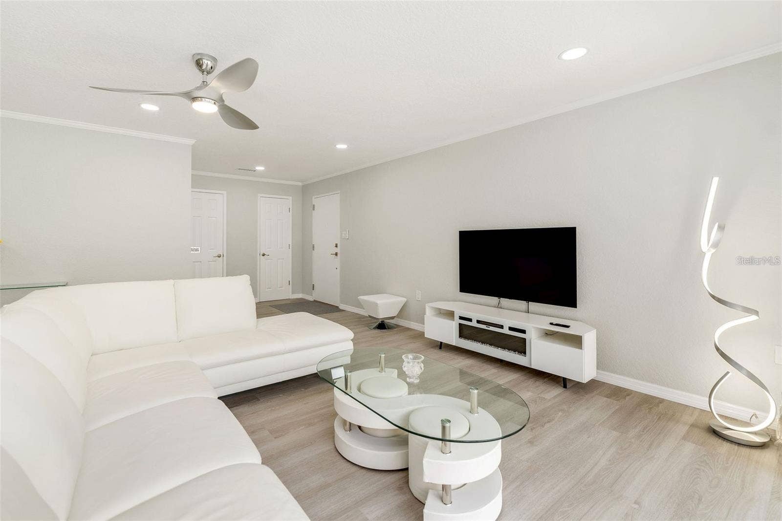 700 MELROSE AVENUE, #J24, Winter Park, FL 32789 700 MELROSE AVENUE, #J24, Winter Park, FL 32789