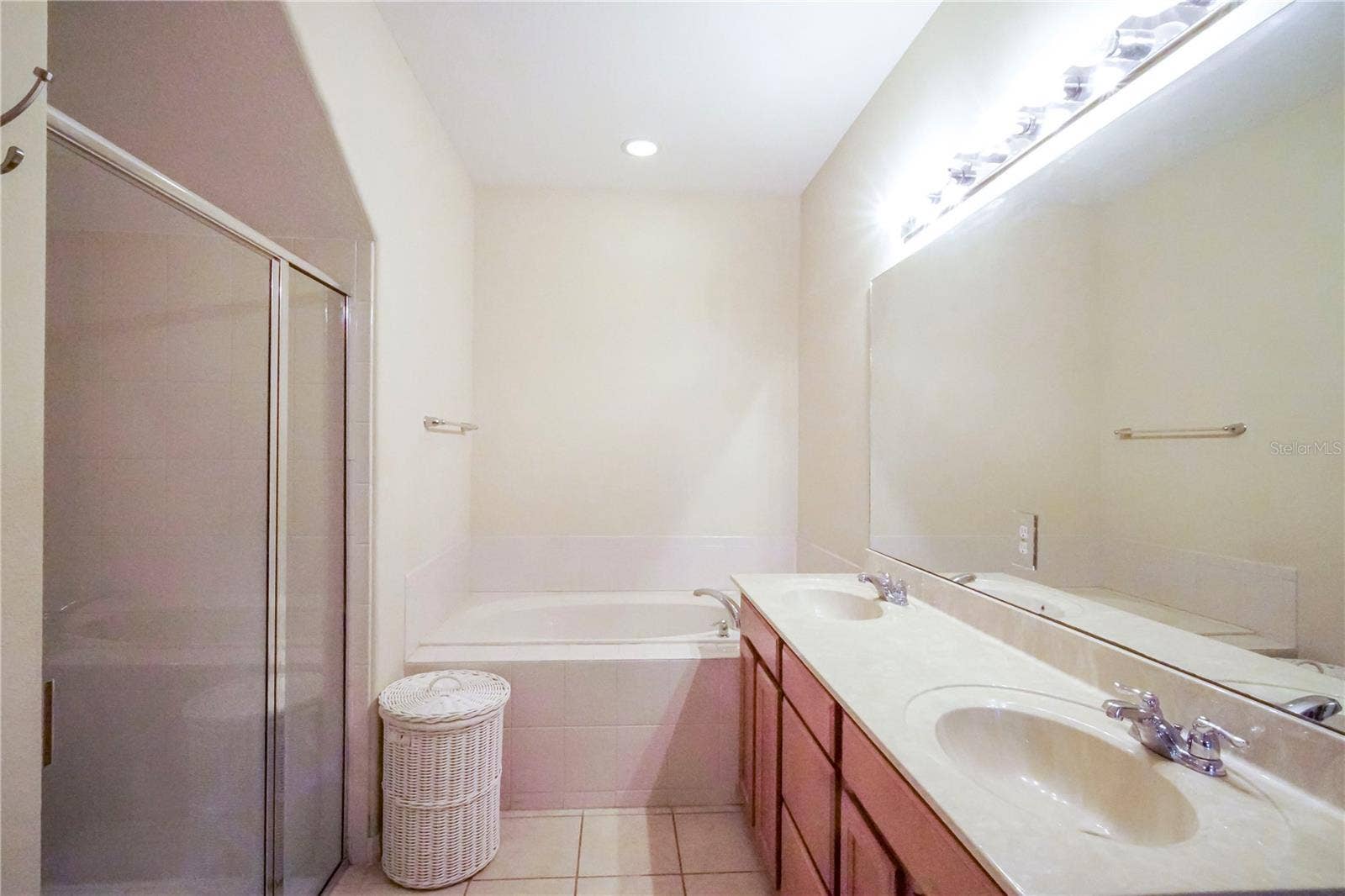 2925 AQUA VIRGO LOOP, #25, Orlando, FL 32837 2925 AQUA VIRGO LOOP, #25, Orlando, FL 32837