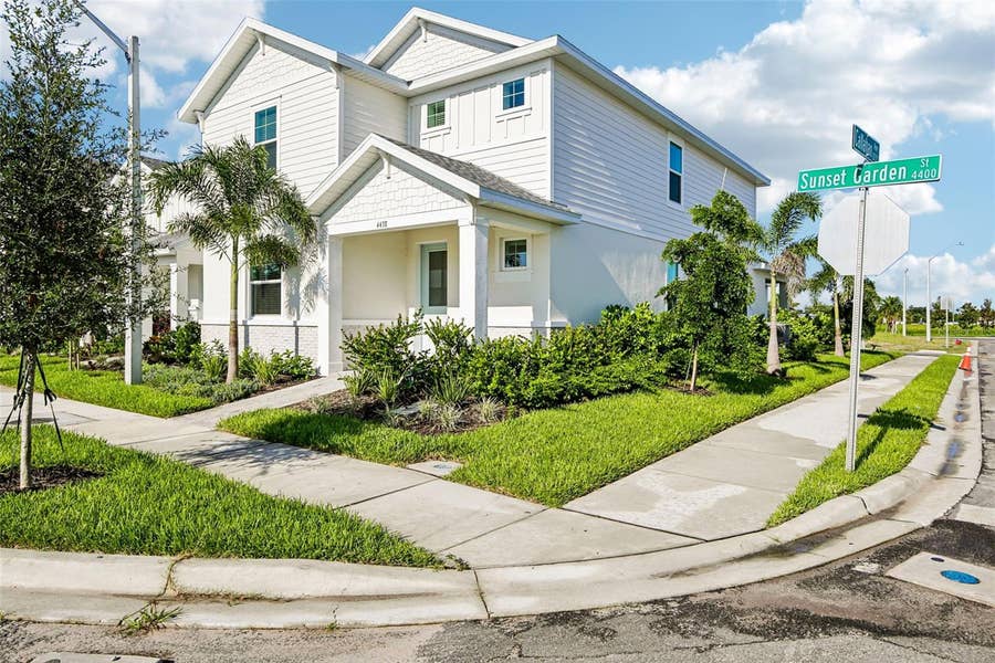 Property photo for 4438 SUNSET GARDEN STREET, Bradenton, FL