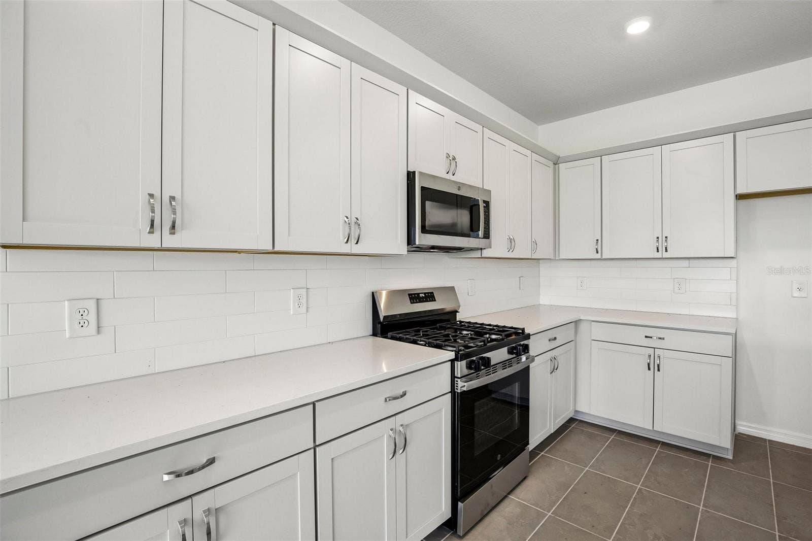 13740 BERTRAND AVENUE, Palmetto, FL 34221 13740 BERTRAND AVENUE, Palmetto, FL 34221