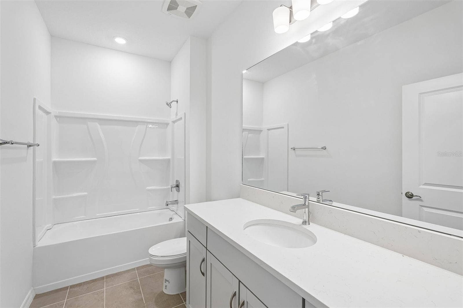 8705 CANARD COVE, Palmetto, FL 34221 8705 CANARD COVE, Palmetto, FL 34221