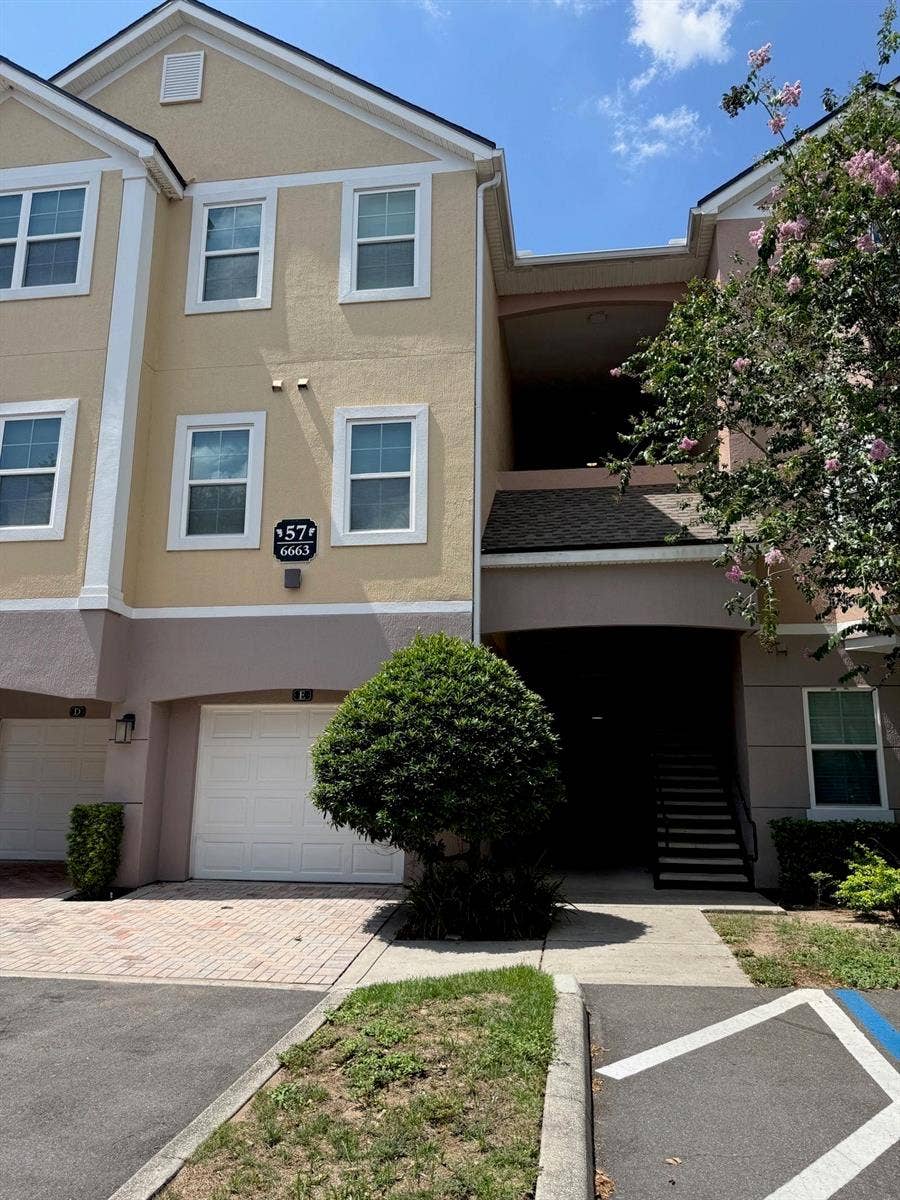 Property photo for 6663 QUEENS BOROUGH AVENUE, #206, Orlando, FL