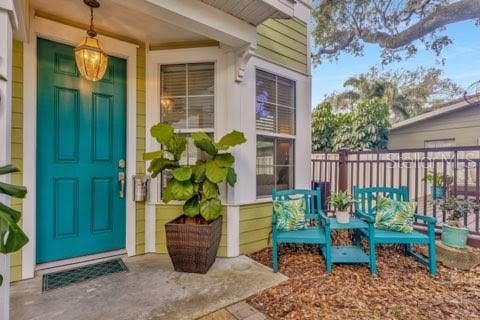 Property photo for Tampa, FL