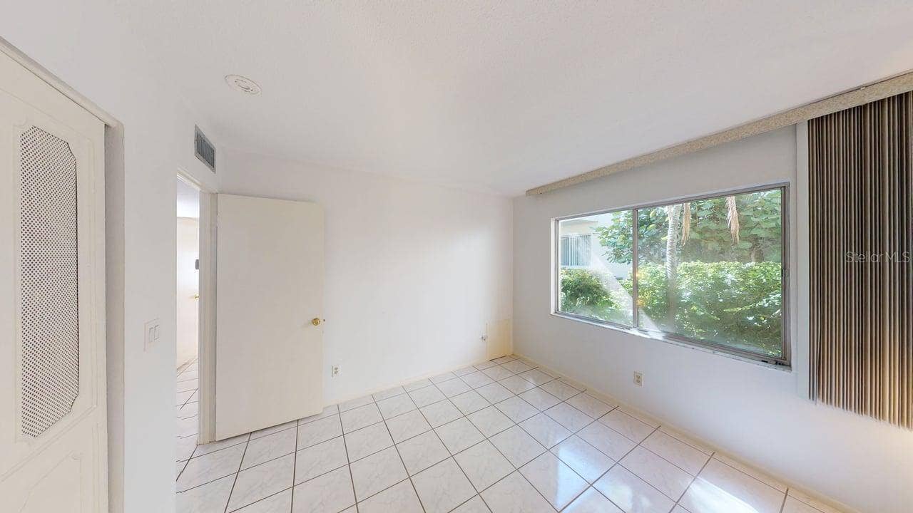 3670 PINECREST STREET, #111, Sarasota, FL 34232 3670 PINECREST STREET, #111, Sarasota, FL 34232