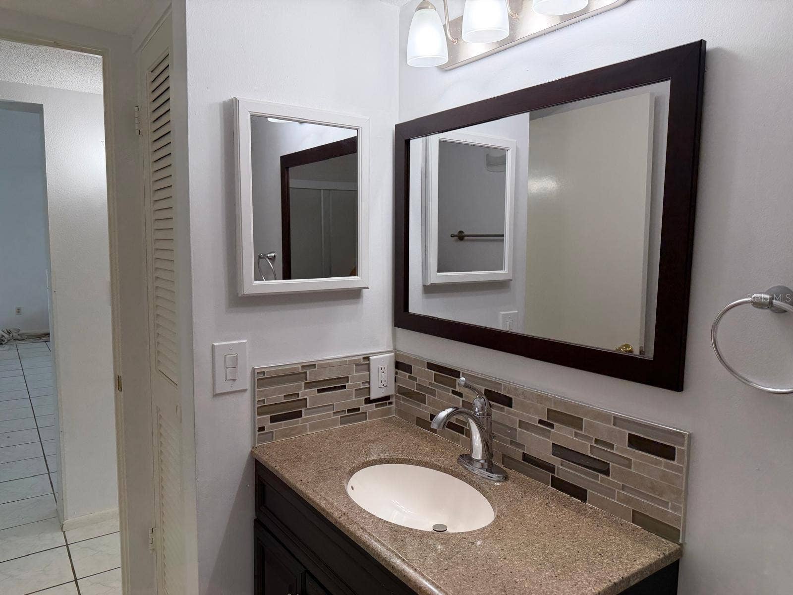 3670 PINECREST STREET, #111, Sarasota, FL 34232 3670 PINECREST STREET, #111, Sarasota, FL 34232