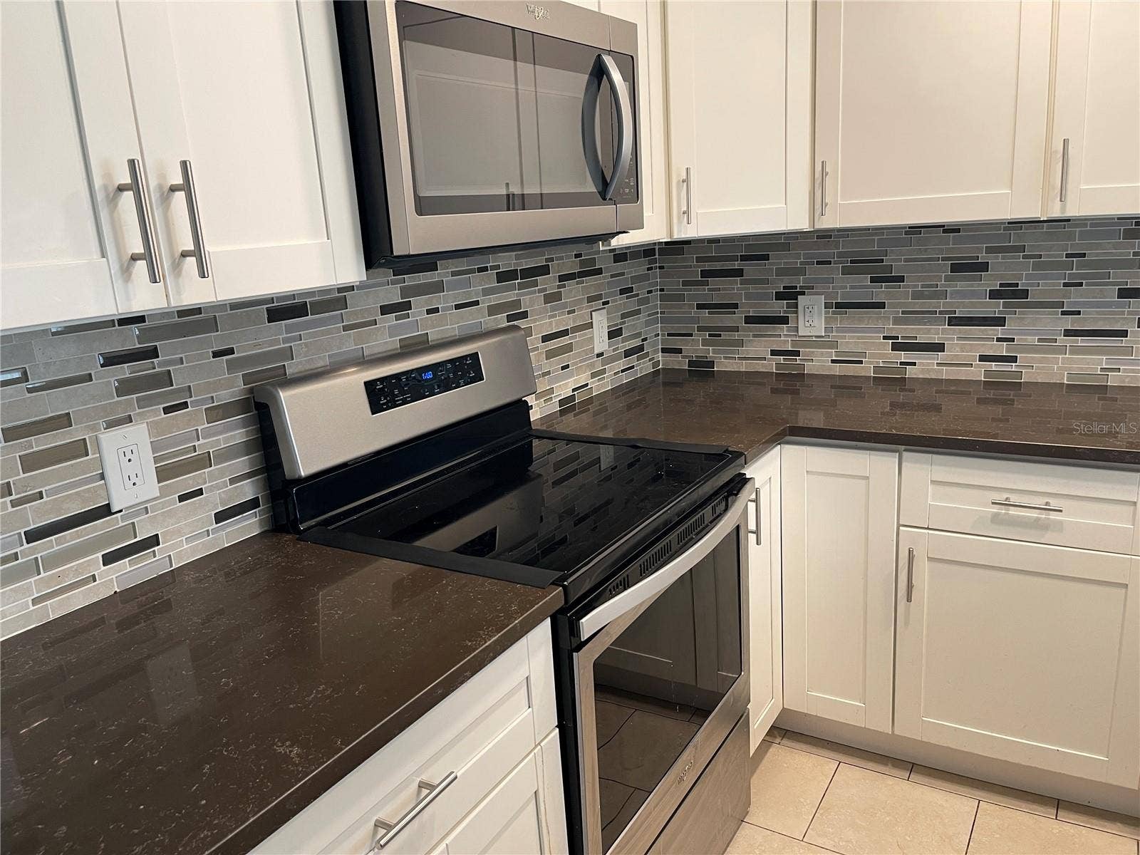 3670 PINECREST STREET, #111, Sarasota, FL 34232 3670 PINECREST STREET, #111, Sarasota, FL 34232