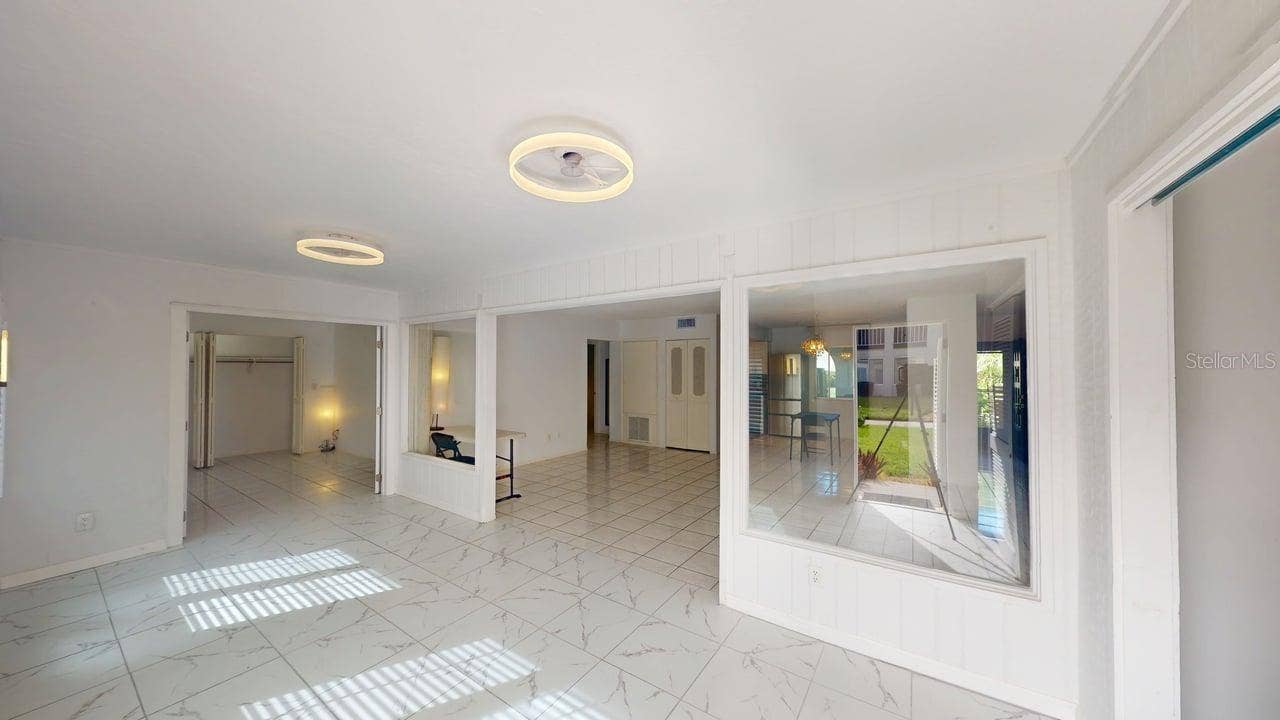 3670 PINECREST STREET, #111, Sarasota, FL 34232 3670 PINECREST STREET, #111, Sarasota, FL 34232