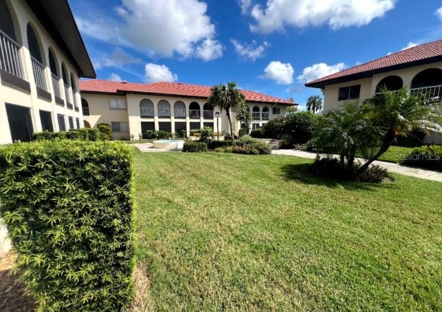 3670 PINECREST STREET, #111, Sarasota, FL 34232 3670 PINECREST STREET, #111, Sarasota, FL 34232