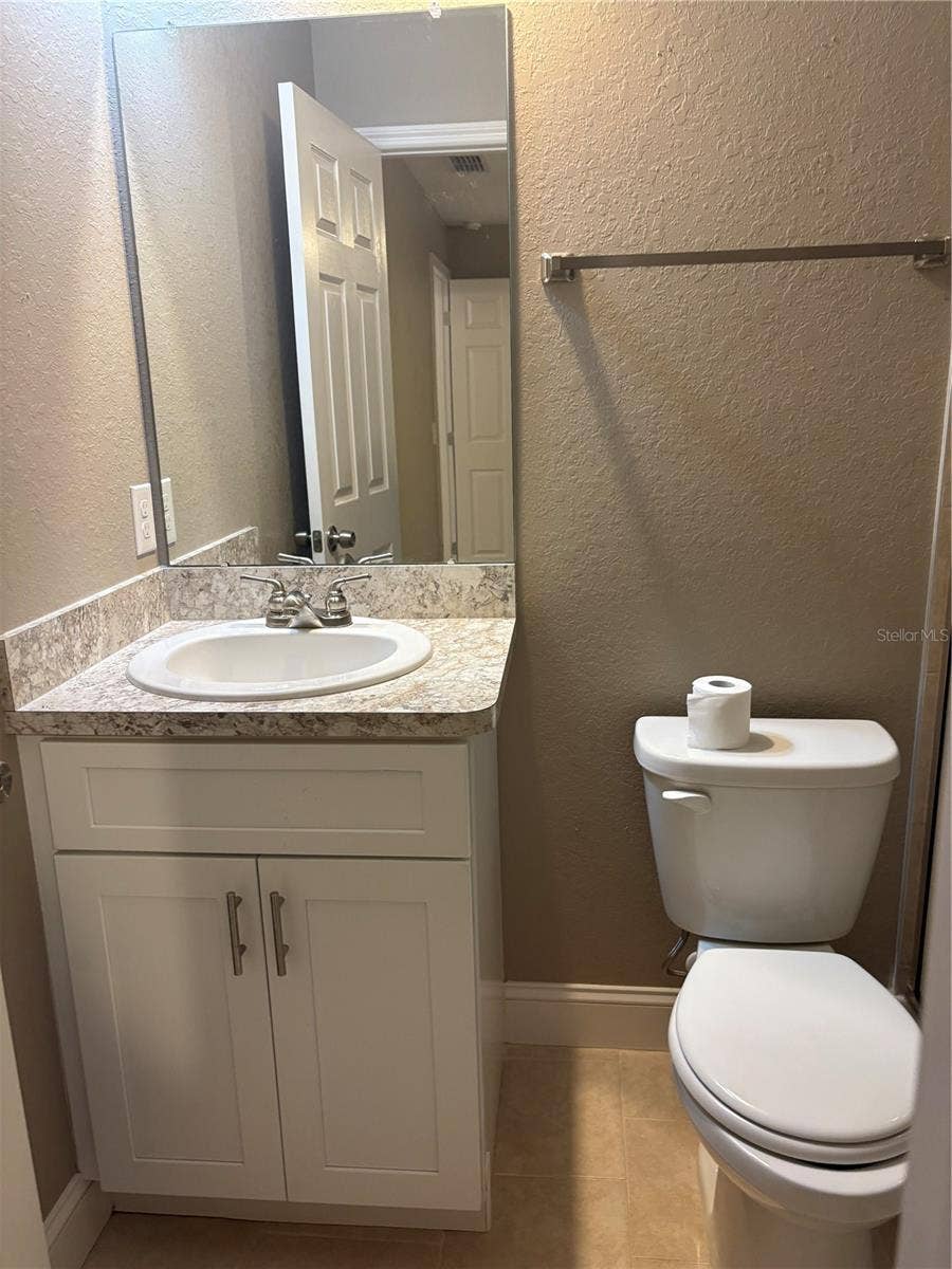 650 E GRAPEFRUIT AVENUE, Lake Alfred, FL 33850 650 E GRAPEFRUIT AVENUE, Lake Alfred, FL 33850