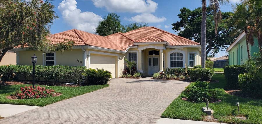 Property photo for 5231 HIGHBURY CIRCLE, Sarasota, FL