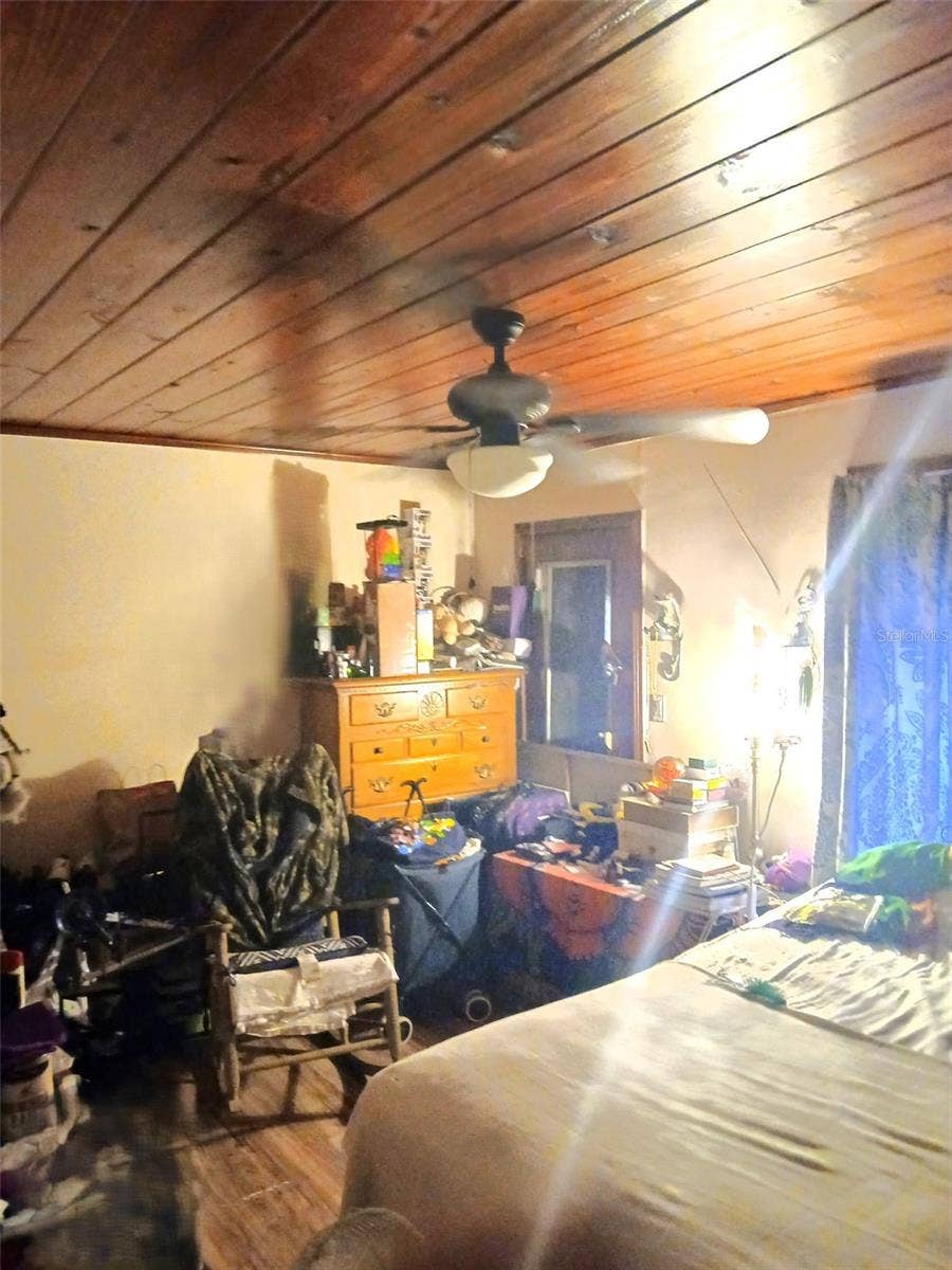 617 W HOWRY AVENUE, Deland, FL 32720 salisbury master bedroom