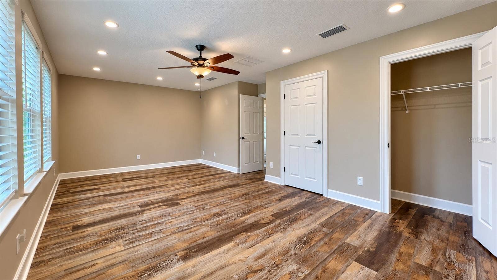 832 GOLFVIEW STREET, Orlando, FL 32804 832 GOLFVIEW STREET, Orlando, FL 32804