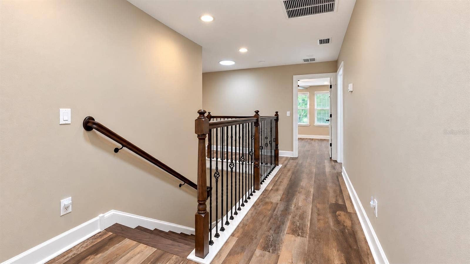 832 GOLFVIEW STREET, Orlando, FL 32804 832 GOLFVIEW STREET, Orlando, FL 32804
