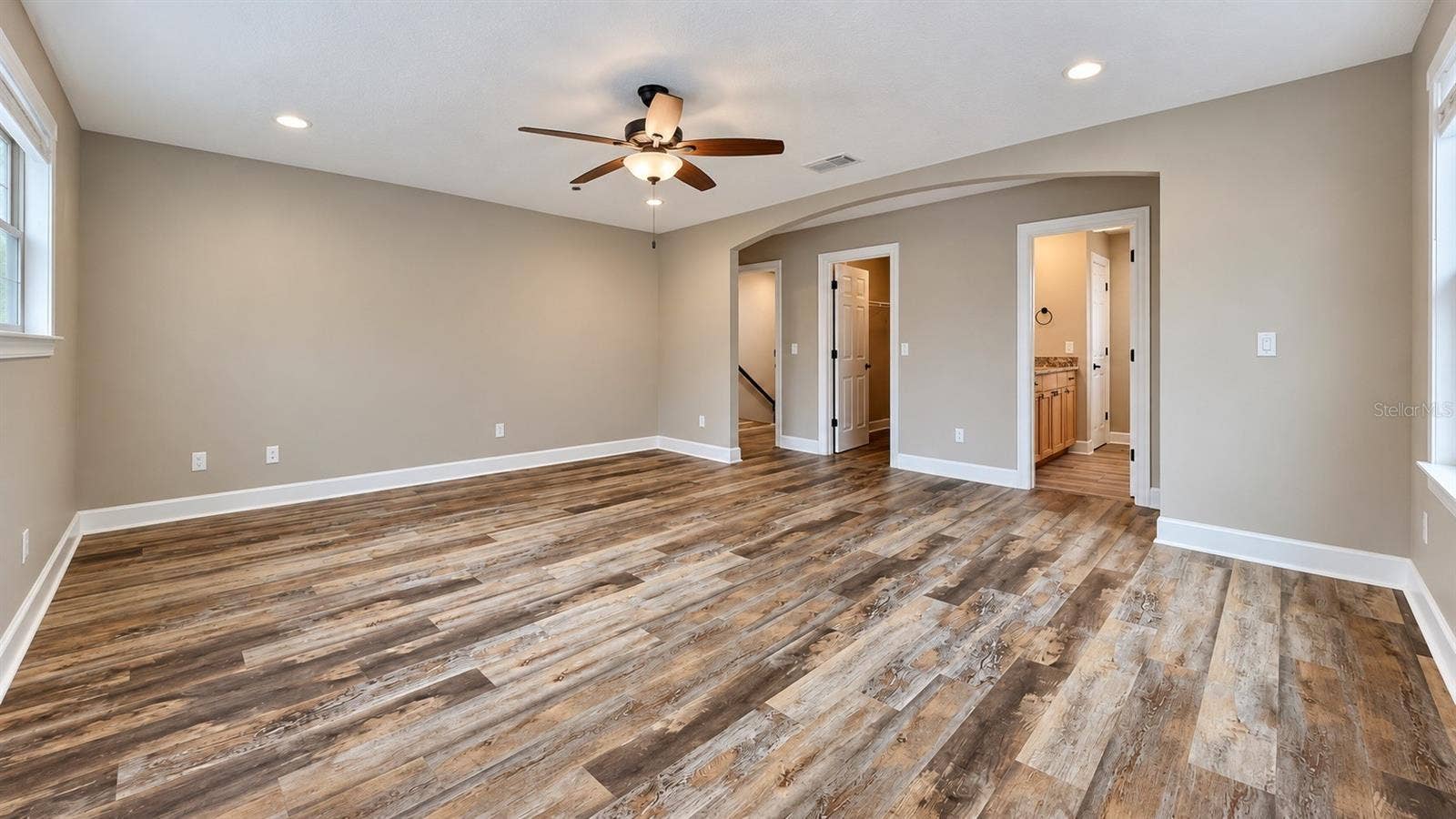 832 GOLFVIEW STREET, Orlando, FL 32804 832 GOLFVIEW STREET, Orlando, FL 32804