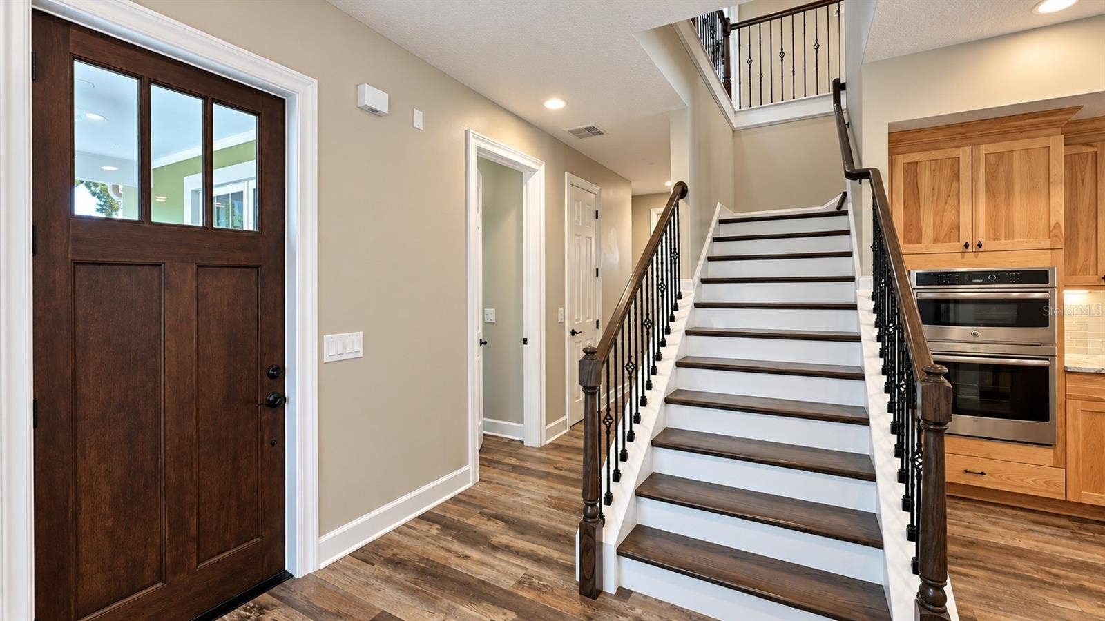832 GOLFVIEW STREET, Orlando, FL 32804 832 GOLFVIEW STREET, Orlando, FL 32804