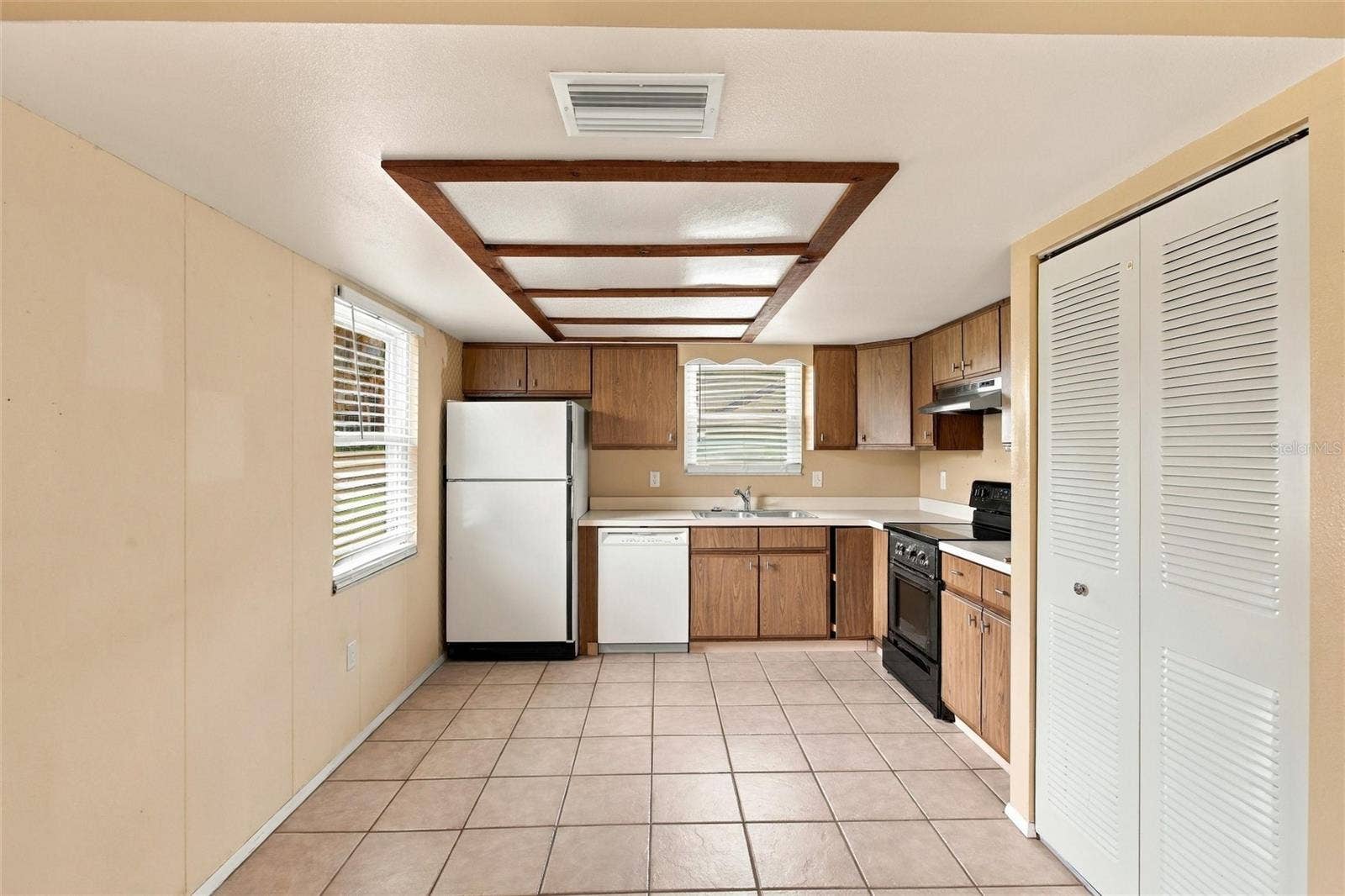 5522 82ND AVENUE DRIVE E, Palmetto, FL 34221 5522 82ND AVENUE DRIVE E, Palmetto, FL 34221