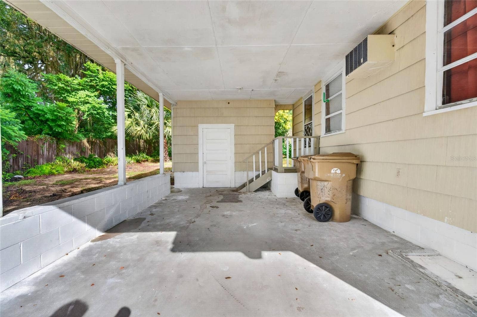 210 NEBRASKA AVENUE, Leesburg, FL 34748